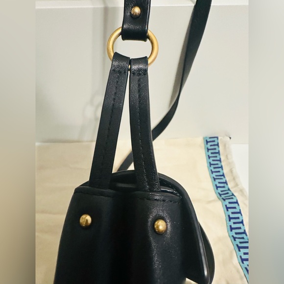 Tory Burch: Miller Crossbody, Black Leather - Picture 9 of 10
